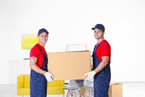 Checklist and preparation for a house move in Earlscourt