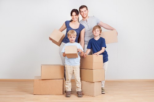 Practical truck hire option for flat and house moves in Earlscourt