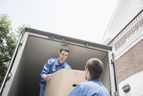 Removal truck for furniture and boxes during an Earlscourt move